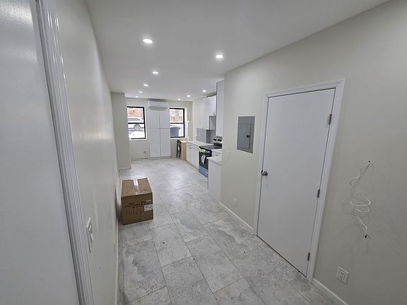 3rd image of 14126 70th Ave #1