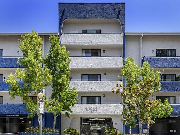 2nd image of 10982 Roebling Ave APT 436