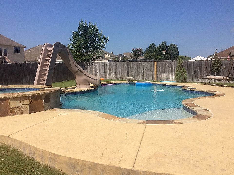 1st image of 5440 Chatsworth Ln