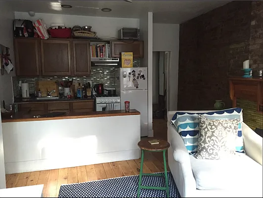 Rented by Fifth & Forever LLC | media 21