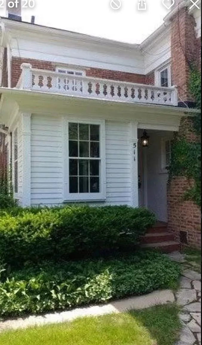 1 bed, 800 sqft, $1,300 — Photo 2