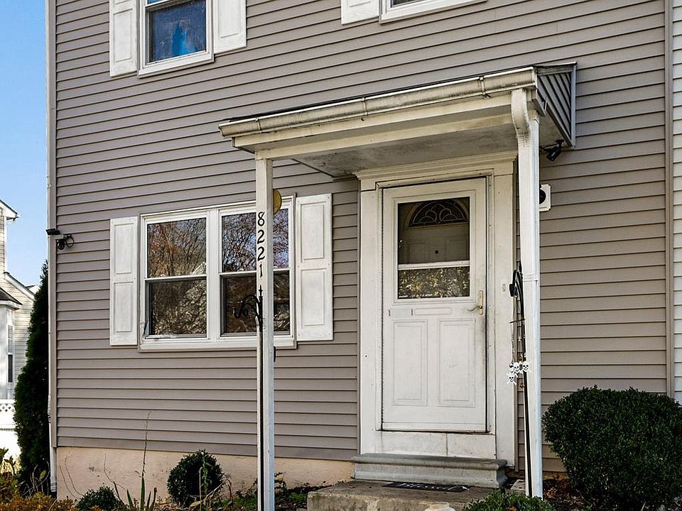 1st image of 8221 Lexington Dr