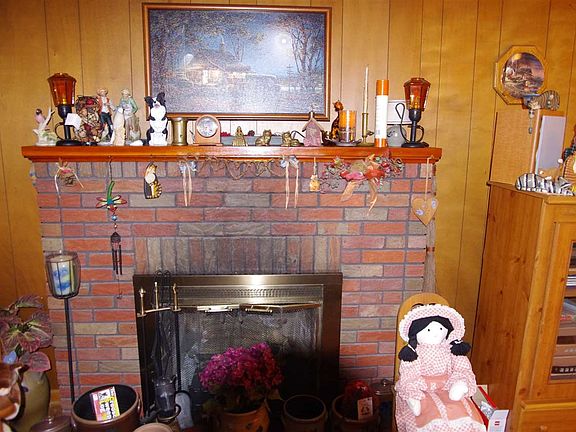 5th image of 1521 Latham St