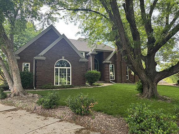 2nd image of 16728 Leavenworth Cir