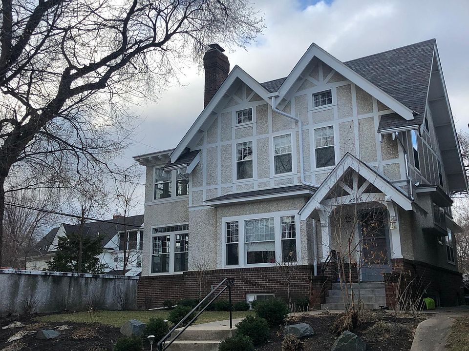 1st image of 2517 42nd St W