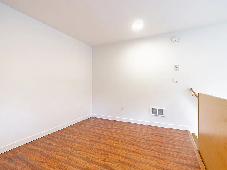 Thomas Street Lofts — Photo 17