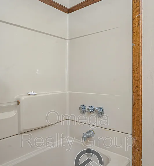 5827 Darien Dr — Photo 25