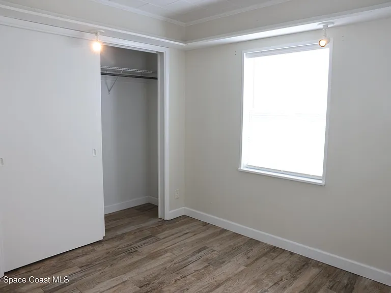 1100 Pine St — Photo 14