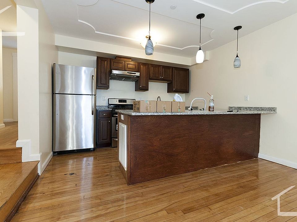 1st image of 31 Bentley St #1TT