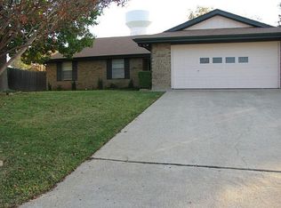 2109 Santa Fe Trl, Grapevine, TX 76051