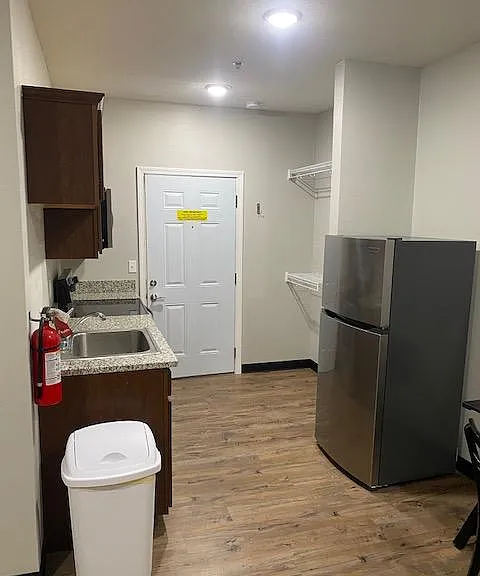 900 N Rolla St #102 — Photo 5