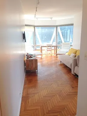 Rented by Manhattan Boutique Real Estate | media 28