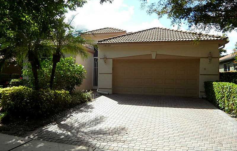 1st image of 10135 Diamond Lake Dr
