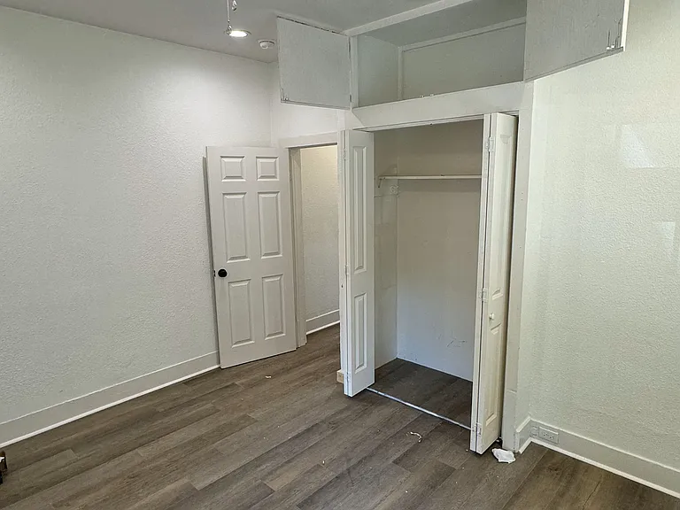 1614 Lee Ave — Photo 11