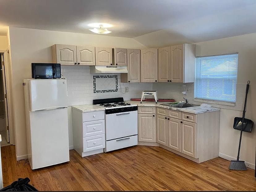 1st image of 5728 256th St #2