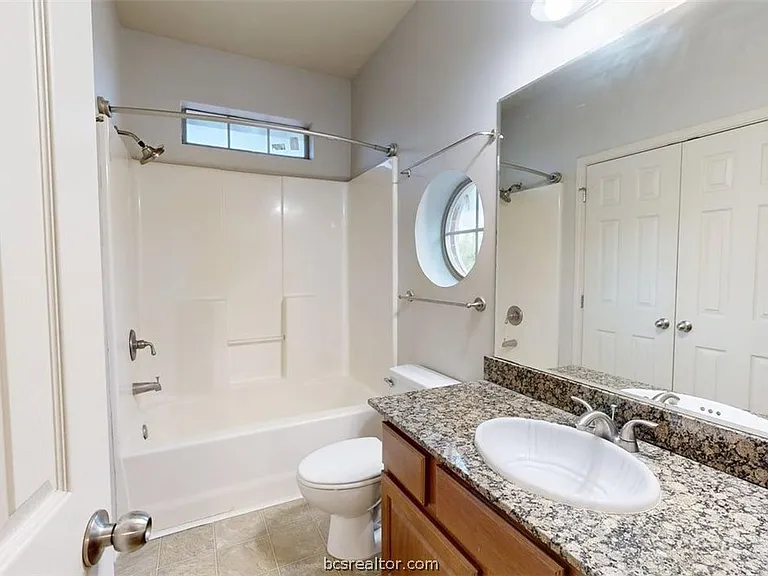 332 Forest Dr — Photo 18