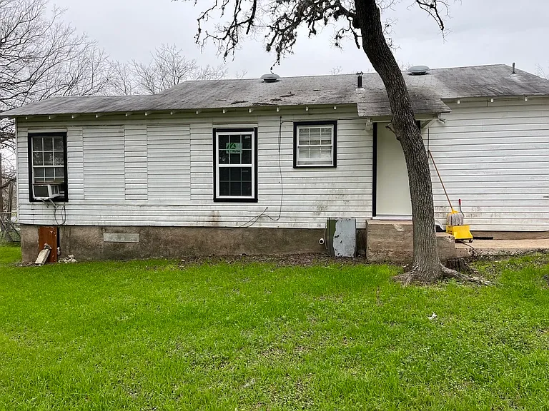 420A W FM 1626 Rd — Photo 6