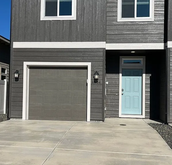 6604 W 36th Pl — Photo 1
