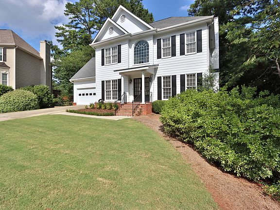 2nd image of 2110 Primrose Place Ln