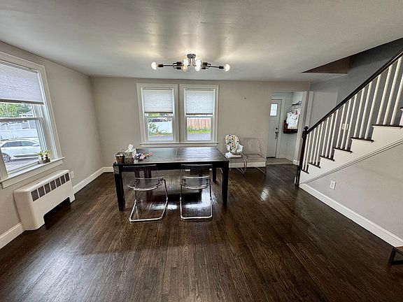 5th image of 26 Fairview Ave
