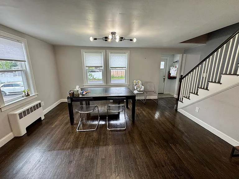 26 Fairview Ave — Photo 5