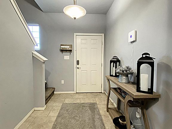 5th image of 1017 Heather Dr