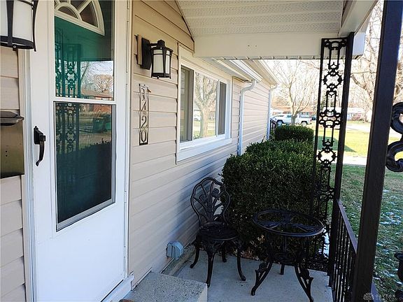 2nd image of 1420 Barton Ave