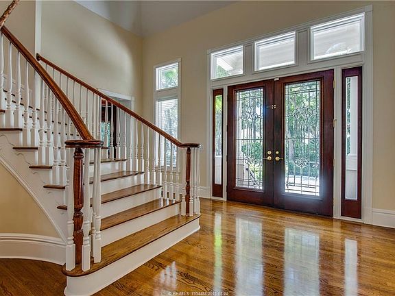 4th image of 26 Wexford Dr