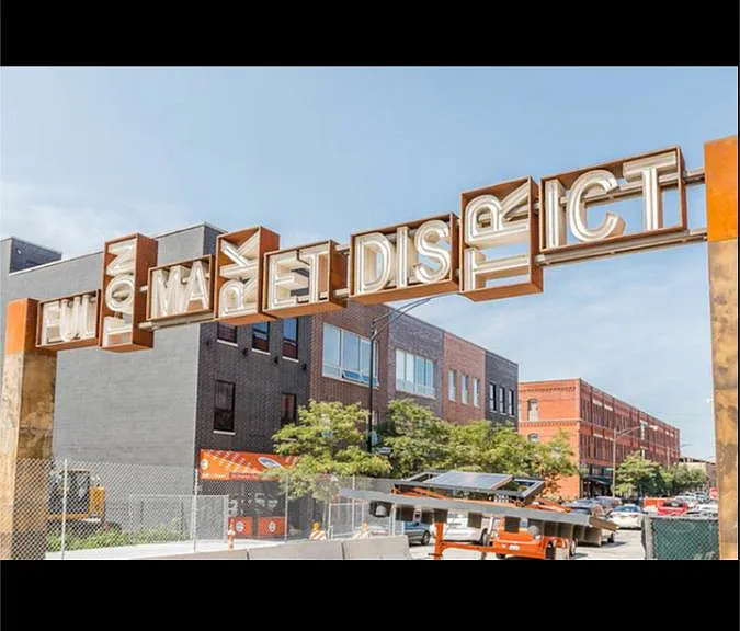 740 W Fulton St — Photo 15
