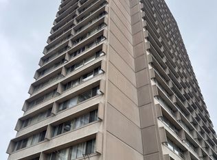 715 Don Mills Rd #2405, Toronto, ON M3C1S4