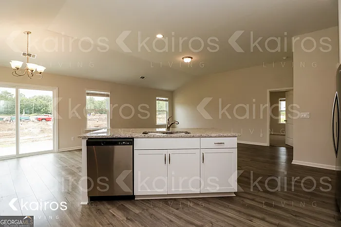 17 Red Oak Dr — Photo 5
