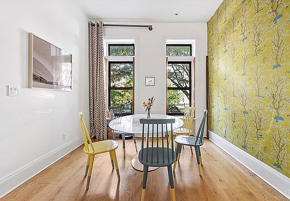 4th image of 136 Underhill Ave Floor 2