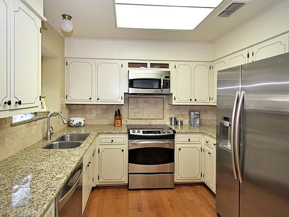 4th image of 9022 Masset Way