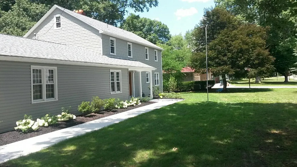 330 Montridge Dr photo 1