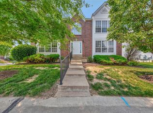71 Timber Oaks Trl #B, O'Fallon, MO 63368