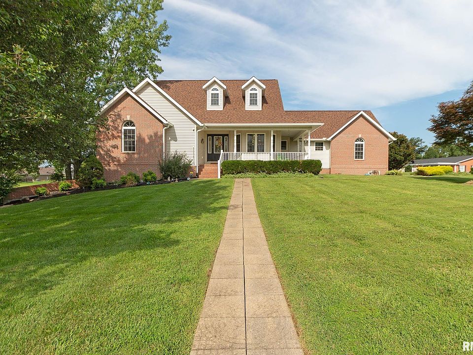 1st image of 1800 Wren Dr