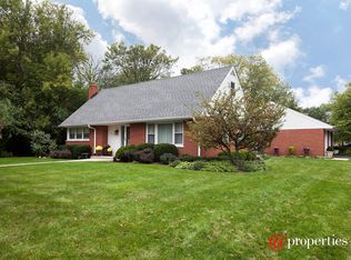 4160 Phyllis Rd, Northbrook, IL 60062