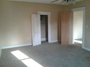 727 Wooster Rd W APT 4, Barberton, OH 44203