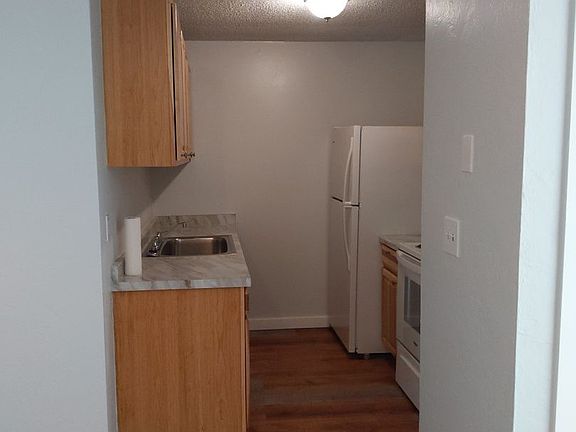 5th image of 142 Jefferson St APT 7