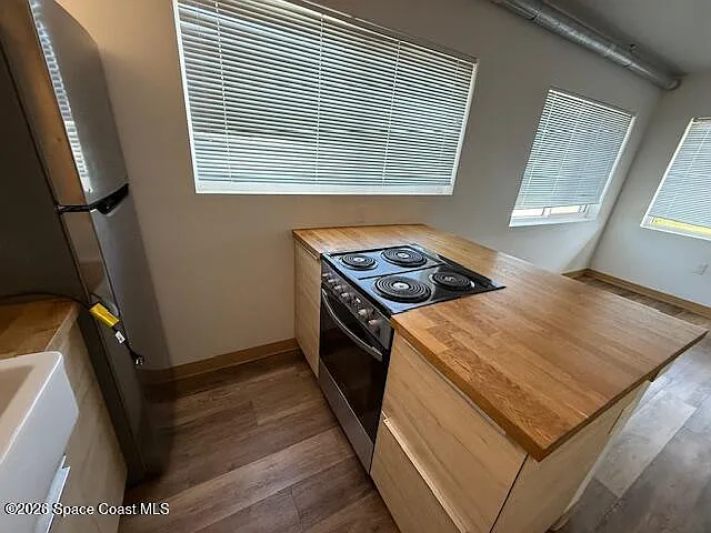 2421 Stone St #206 — Photo 12