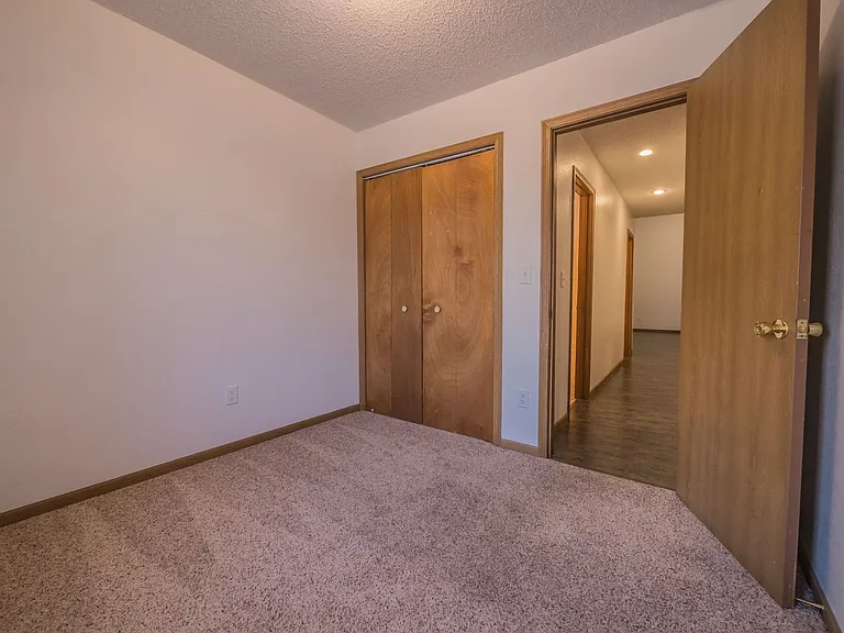 307 N Market St — Photo 14