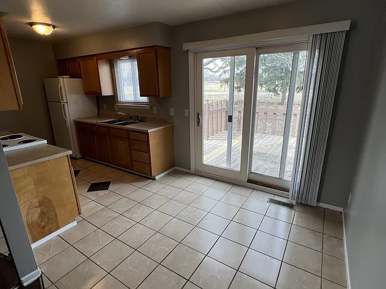 5846 Picardy St — Photo 3