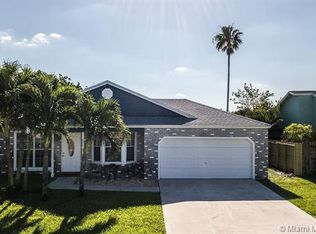 970 SW 135th Way, Davie, FL 33325
