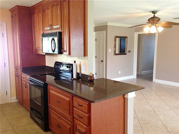 4th image of 3431 E Loyola Dr