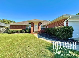 7427 Saint James Pl, Pensacola, FL 32506