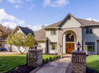 2728 Hallmark Ln, Eugene, OR 97405