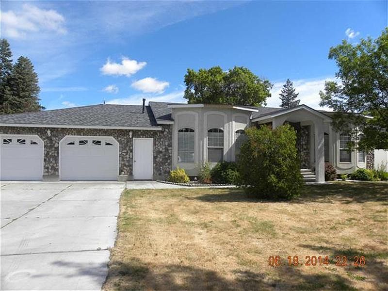1st image of 925 Summerfield Dr