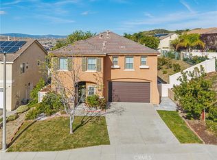 27054 Mountain Willow Ln, Canyon Country, CA