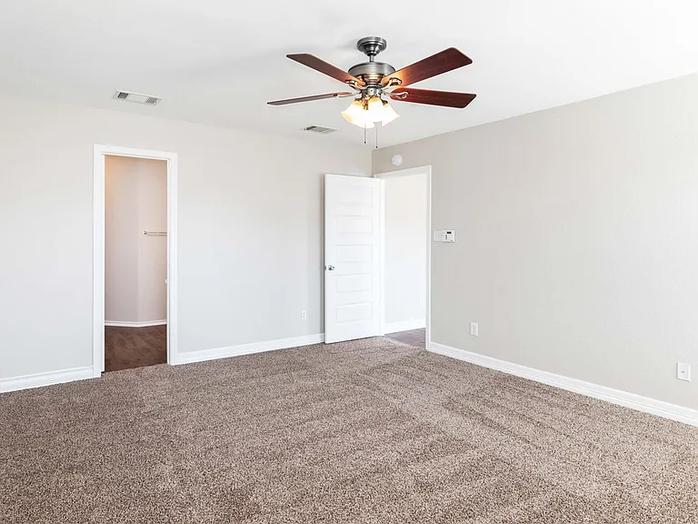 219 Almquist St — Photo 18