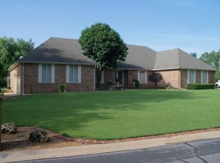 2012 E 35th St, Joplin, MO 64804